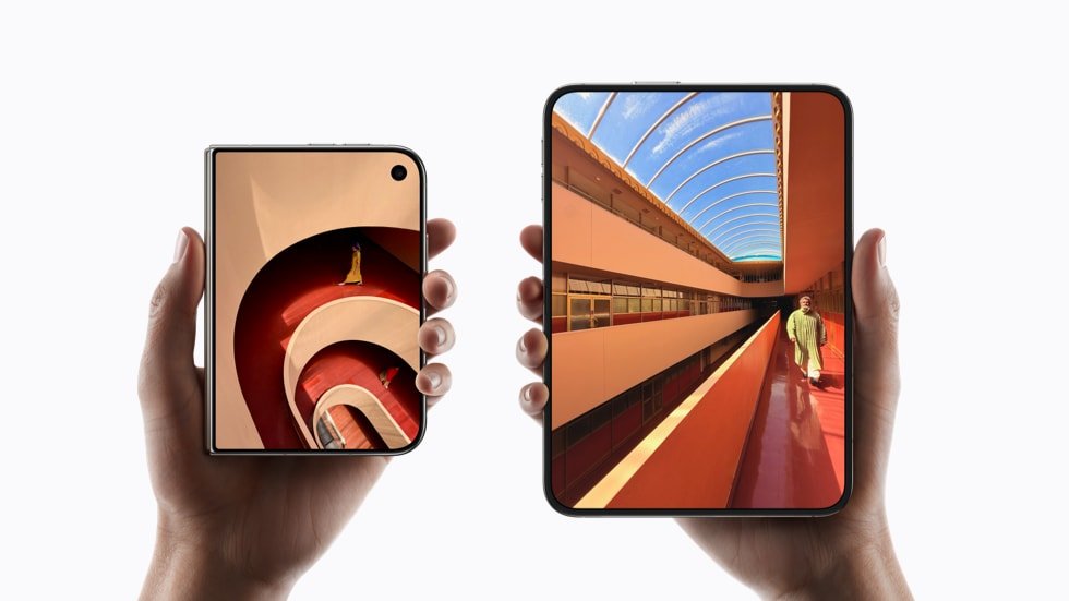L’iPhone Duo présenté fermé et déplié — visuel Apple